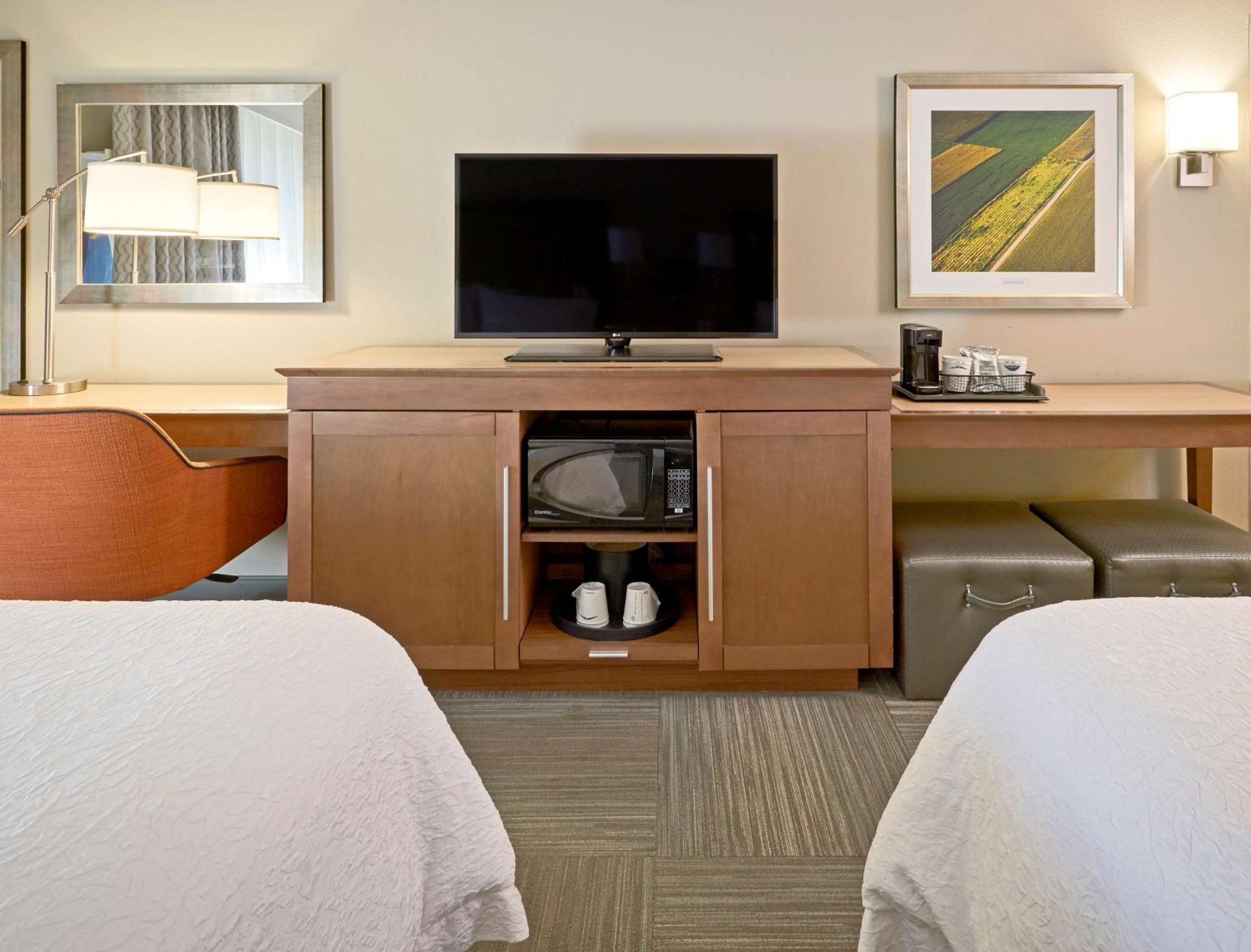 Hampton Lancaster Hotel Fertility